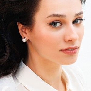 Cercei argint cu perle naturale albe si pietre cu tortita DiAmanti SK23365EL_W-G (Argint 925‰ 3,3 g.) Cercei argint cu perle naturale albe si pietre cu tortita DiAmanti SK23365EL_W-G (Argint 925‰ 3,3 g.)